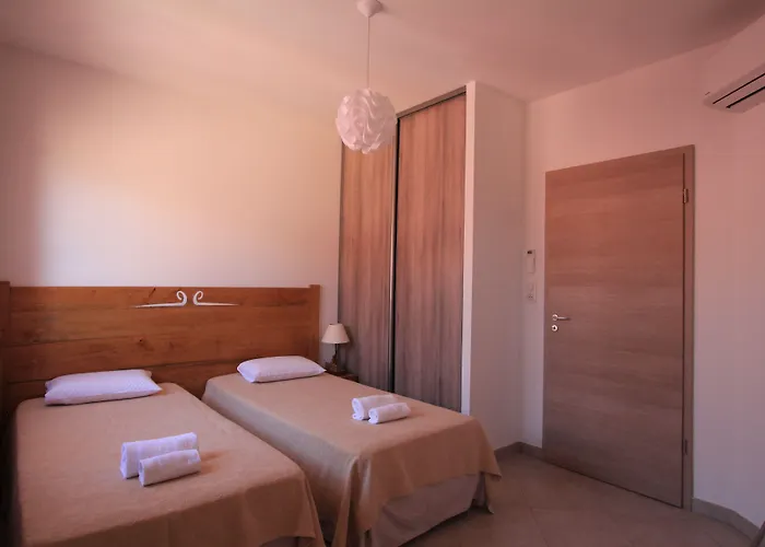 Cala Corsa - 3 Piscine Partagee Chauffee - Cala Rossa Porto-vecchio - Entierement Climatisees - Internet Gratuit *